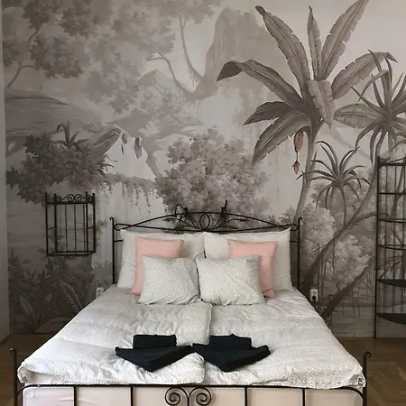 Апартаменты Js Flats - District Vii - Downtown - 2br And Balcony Будапешт