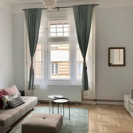 Js Flats - District Vii - Downtown - 2br And Balcony Апартаменты