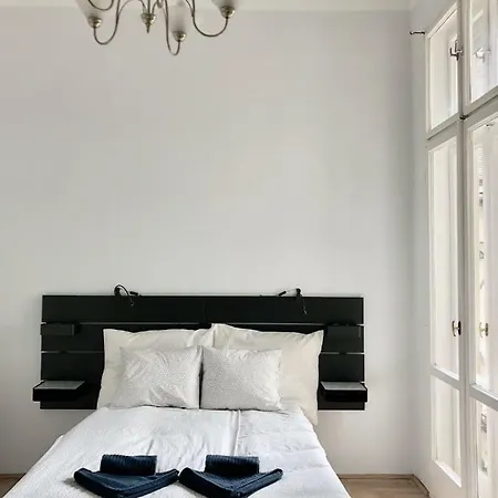 Js Flats - District Vii - Downtown - 2br And Balcony Апартаменты *