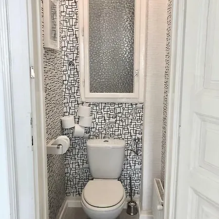 Js Flats - District Vii - Downtown - 2br And Balcony *